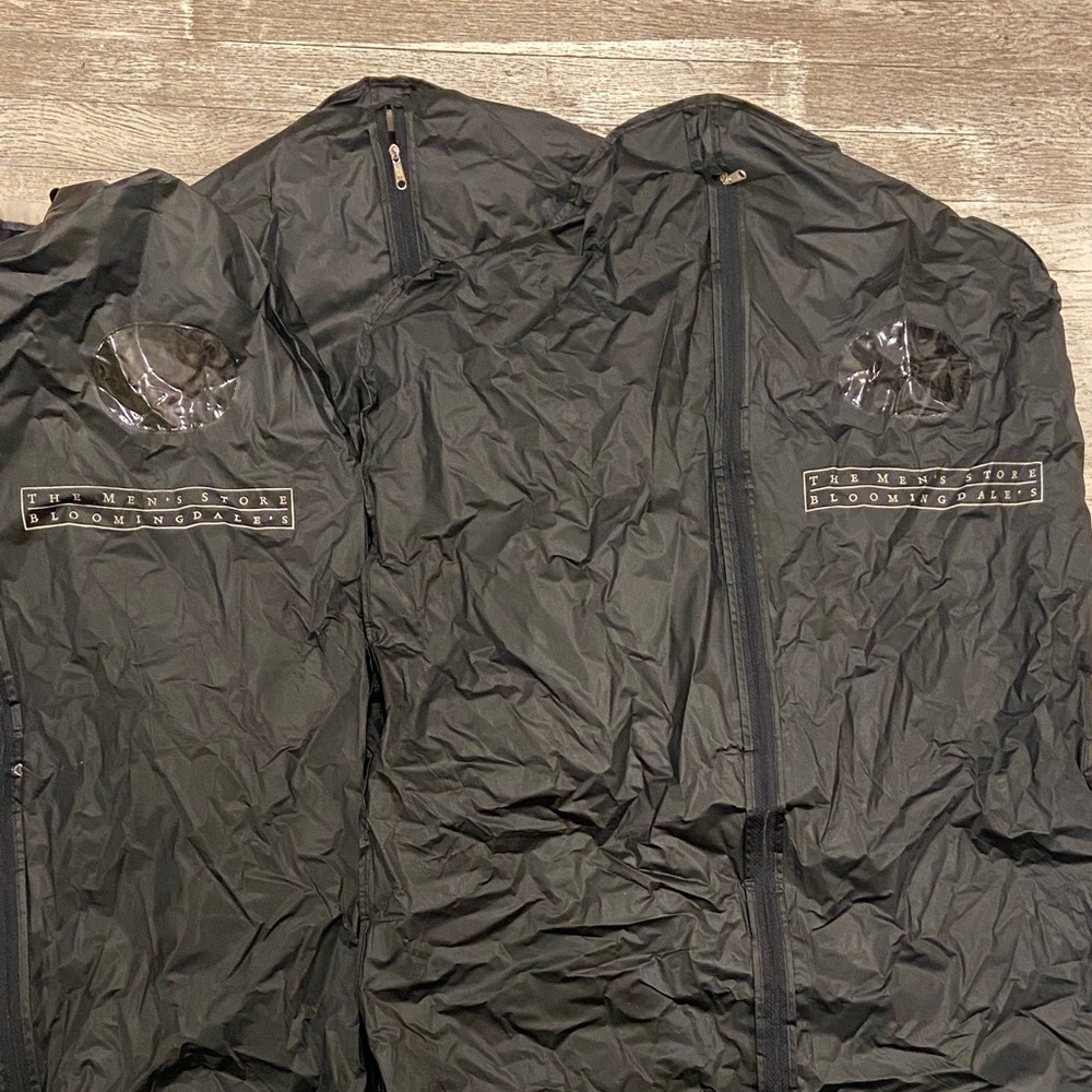 The men’s Store Bloomingdale's Charcoal plastic garment zipper Suit bags